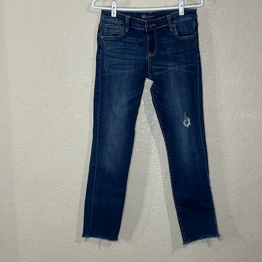 Kut From The Kloth Jeans Women’s Size 2 Distressed Boyfriend. A59
